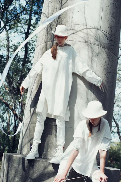 Look 13